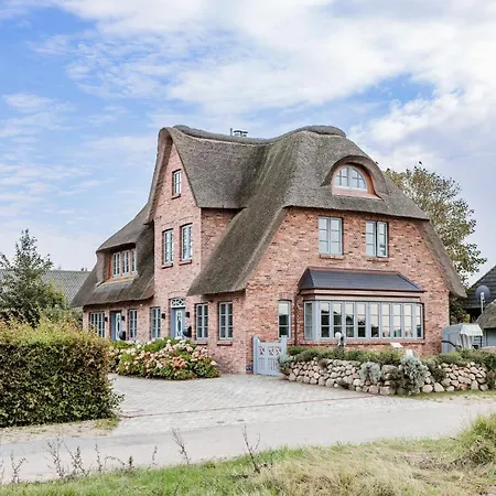 Lottas Hues * Borgsum