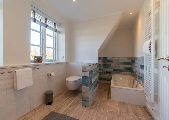 Lottas Hues * Borgsum